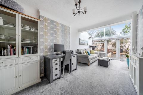 undefined, Grove Road, Shirley, Southampton, Hampshire, SO15
