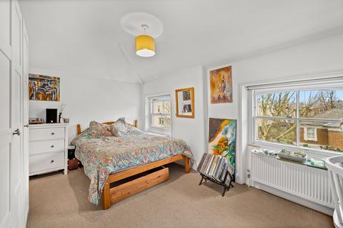 2 bedroom flat for sale, Bartholomew Road, London
