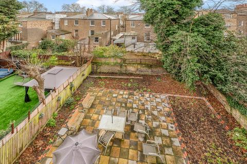2 bedroom flat for sale, Bartholomew Road, London