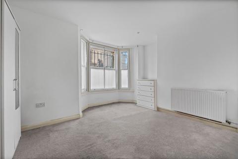 2 bedroom flat for sale, Ladbroke Grove, North Kensington, London
