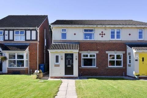 3 bedroom semi-detached house to rent, Gladden Hey Drive, Winstanley, Wigan, WN3 6LJ
