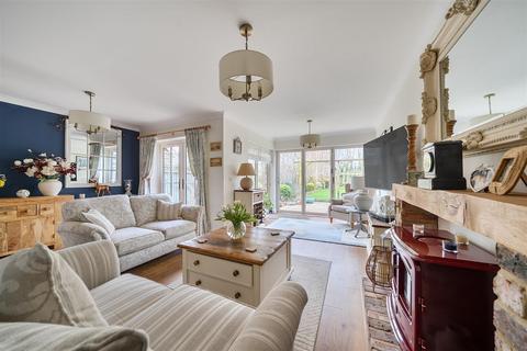 3 bedroom semi-detached house for sale, Chartway Street, Sutton Valence