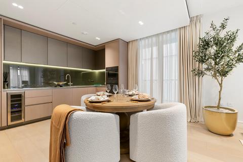 2 bedroom flat to rent, Kensington High Street, Kensington, London, W8