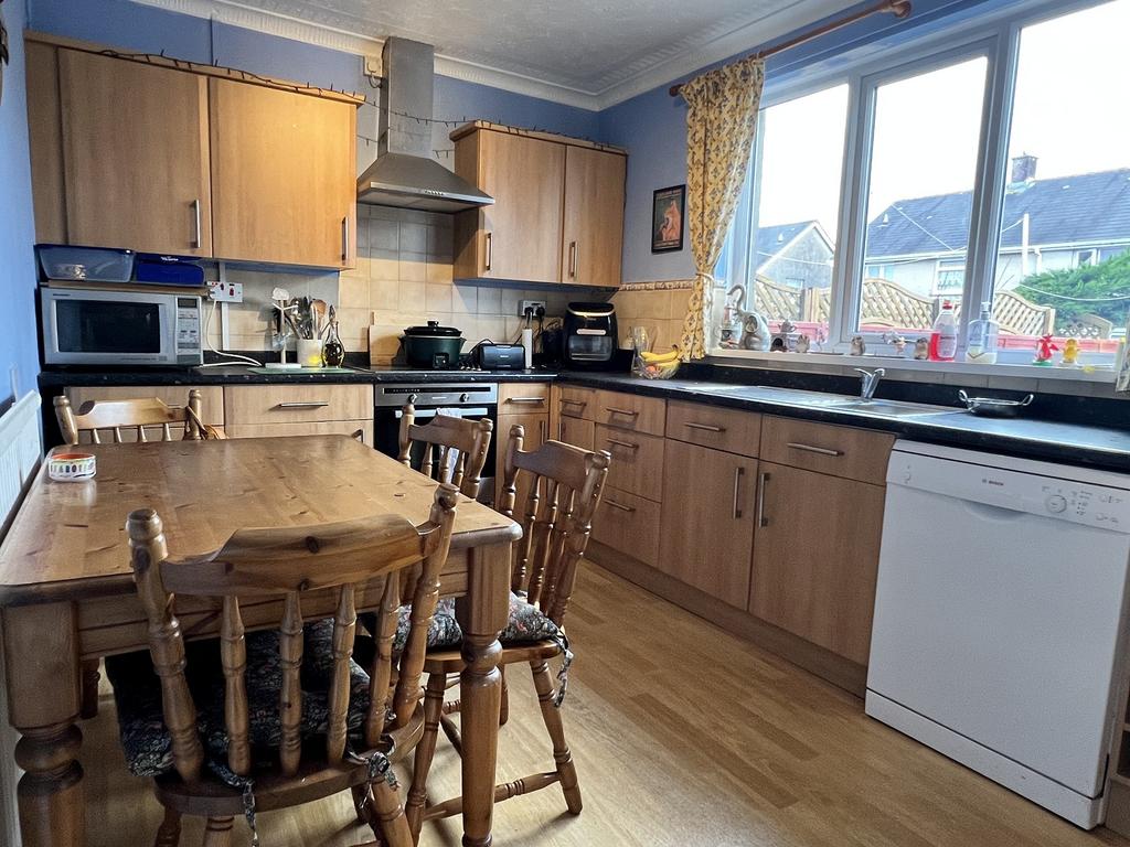 Kitchen/ dining room