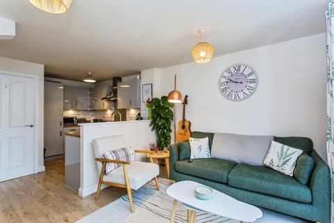 3 bedroom semi-detached house for sale, Roadtrain Avenue, Leyland, Lancashire, PR26