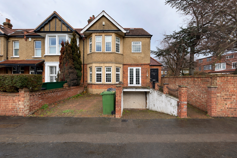 undefined, Windsor Road, LONDON E11