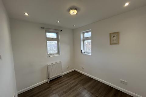 undefined, Windsor Road, LONDON E11