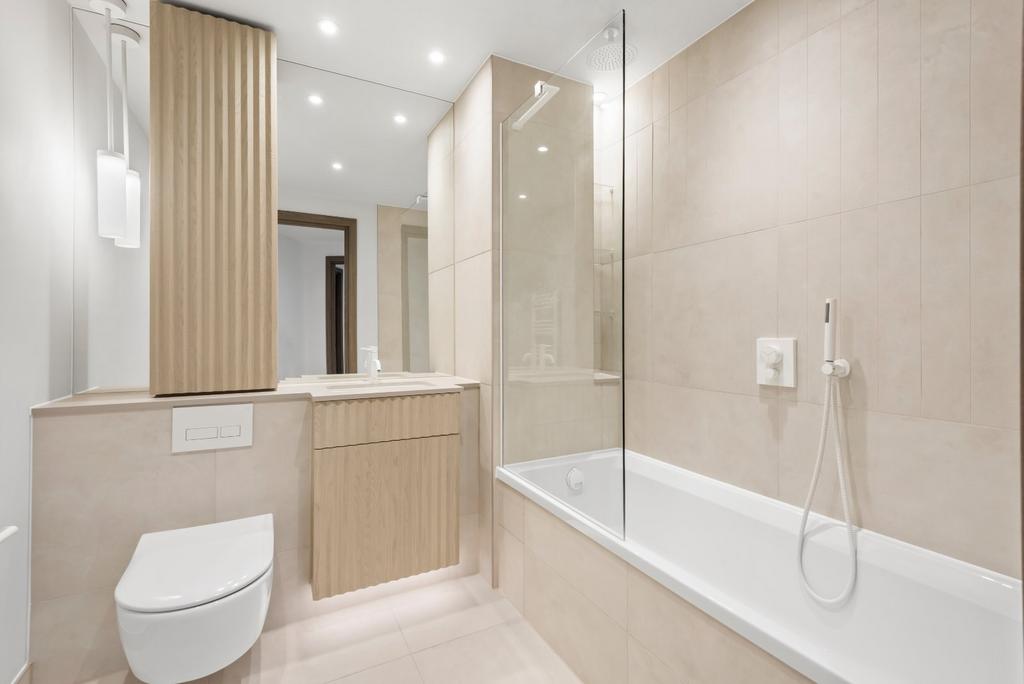 Main Bathroom