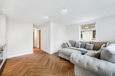 2 bedroom flat to rent, Ellesmere Road, London