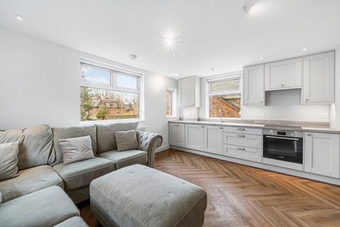 2 bedroom flat to rent, Ellesmere Road, London