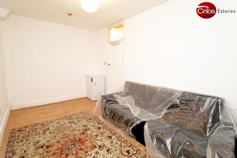 2 bedroom flat to rent, Epsom, KT19