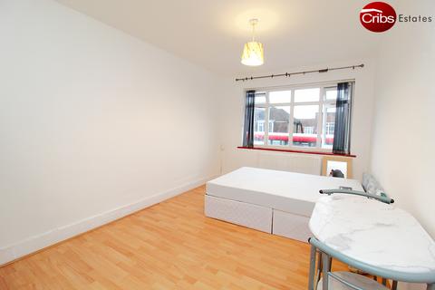 2 bedroom flat to rent, Epsom, KT19