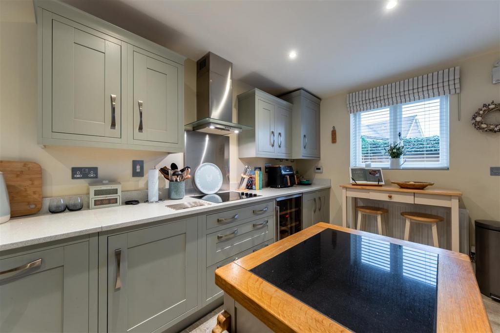 Charlton- 14 Stretton Green-003.jpg