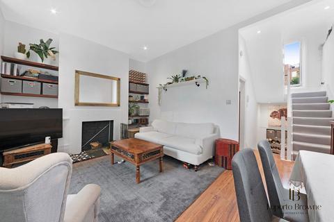 3 bedroom semi-detached house to rent, Iverson Road, NW6