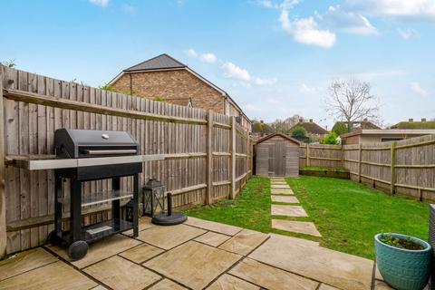 2 bedroom end of terrace house for sale, Grant Avenue, Walton-On-Thames, Surrey, KT12