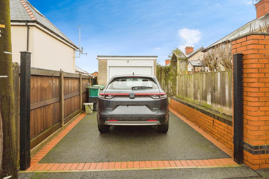 Parking/Garage