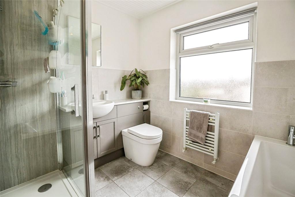Main Bathroom