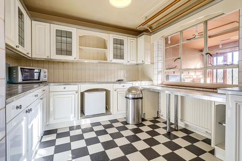 3 bedroom semi-detached house for sale, Denton Avenue, Westcliff-on-sea, SS0
