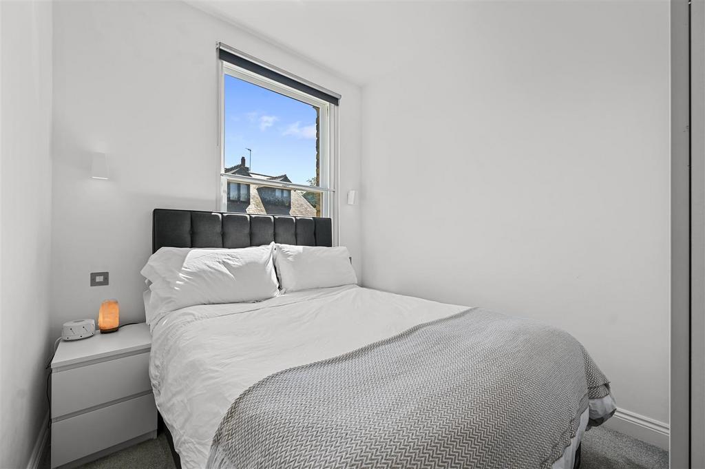 WH - 9 High Street - Bedroom3 (1).JPG