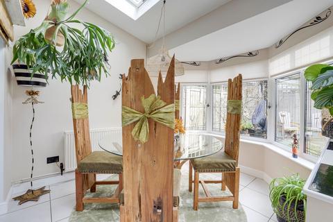 4 bedroom detached house for sale, Sheriffs Lea, Nottingham NG9