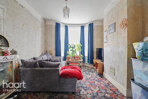 2 bedroom terraced house for sale, Meath Road, London