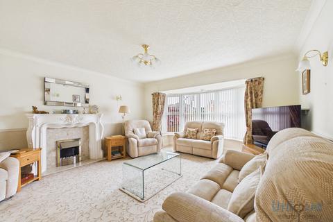 4 bedroom bungalow for sale, Heyhouses Lane,  Lytham St. Annes, FY8