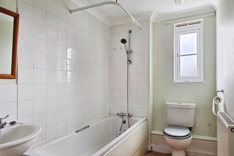 2 bedroom flat to rent, Park Cottage Drive, Fareham, Hampshire, PO15