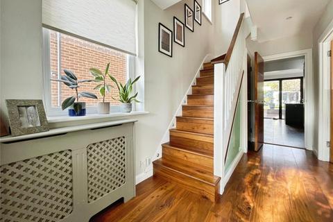 4 bedroom semi-detached house for sale, Earlshall Road, London SE9