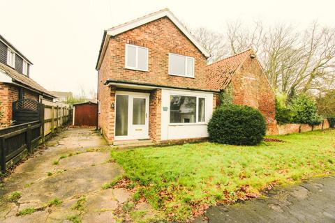 3 bedroom detached house for sale, Manor Close, Grimsby DN41