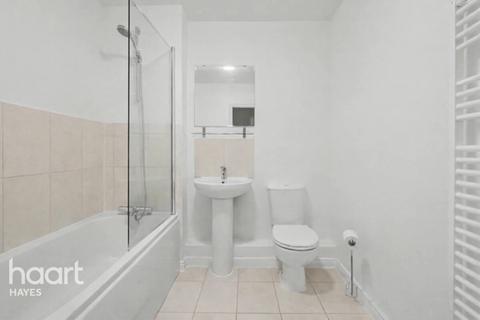 2 bedroom apartment for sale, Varcoe Gardens, HAYES