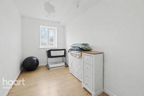 2 bedroom apartment for sale, Varcoe Gardens, HAYES