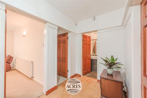 4 bedroom detached house for sale, Carnwath Road, Sutton Coldfield