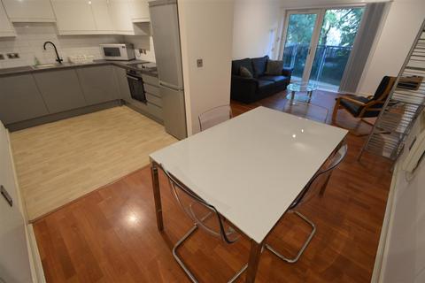 2 bedroom flat for sale, 321 Stretford Road, Manchester M15