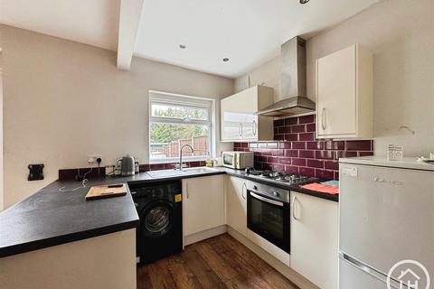 3 bedroom semi-detached house for sale, Solomon Road, Gillingham ME8