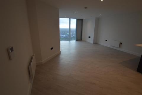 3 bedroom flat to rent, Trinity Way, Manchester M3