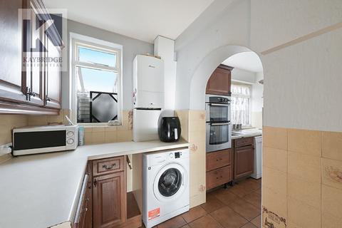 3 bedroom end of terrace house for sale, Esher Avenue, Cheam, SM3