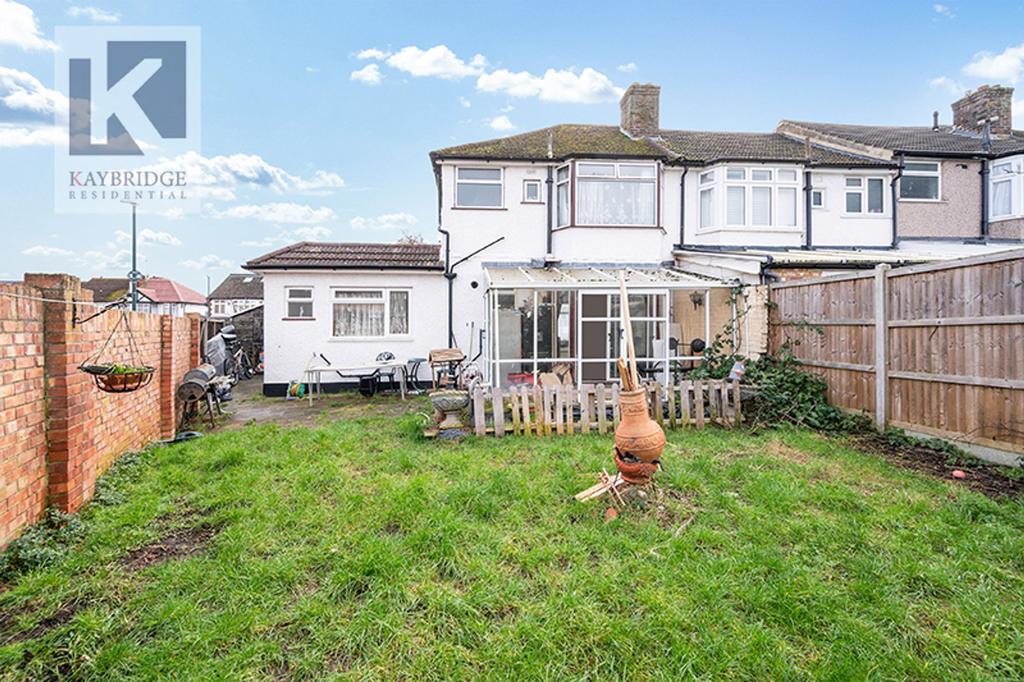 Esher Avenue, Cheam - SM3 9 AY