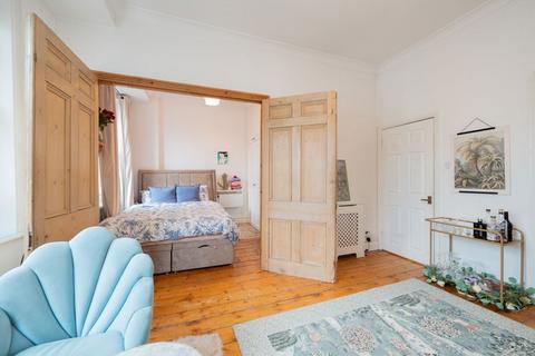 1 bedroom flat to rent, Sinclair Road, London W14