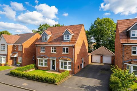 5 bedroom detached house for sale, Burnham Road, Wythall