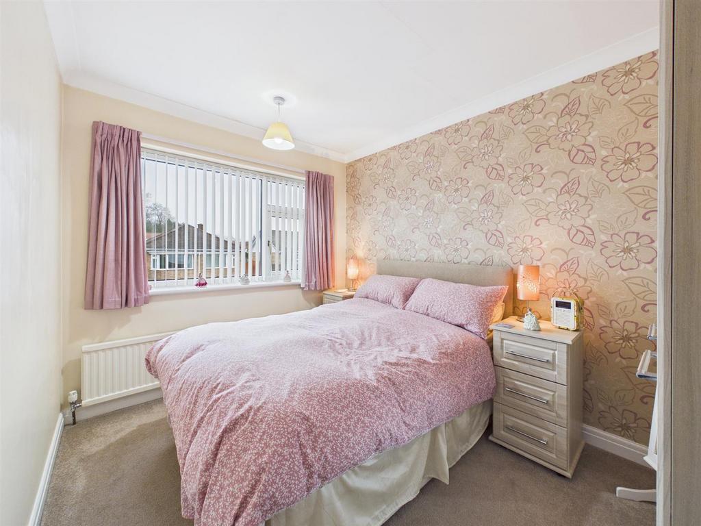 Bedroom: