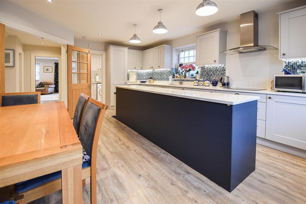 DSC 0010.jpg