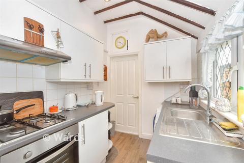 2 bedroom terraced house for sale, Cudworth Road, South Willesborough, Ashford, Kent