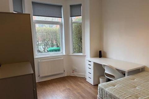 3 bedroom terraced house for sale, Hart Road, Withington, Manchester