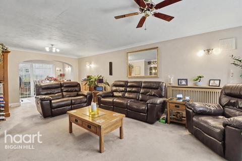 4 bedroom detached house for sale, Eastern View, Biggin Hill