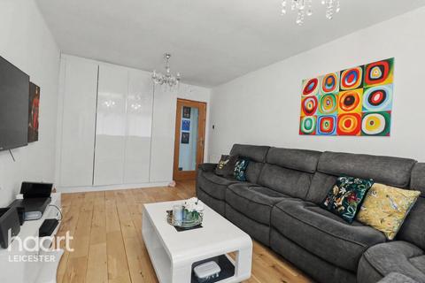 3 bedroom semi-detached house for sale, Ash Tree Road, Leicester