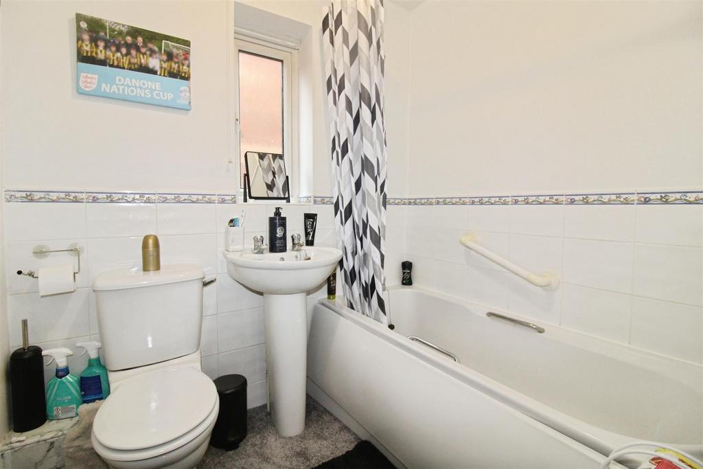 En Suite Bathroom