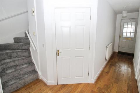 4 bedroom end of terrace house for sale, Western Gailes Way, Hull