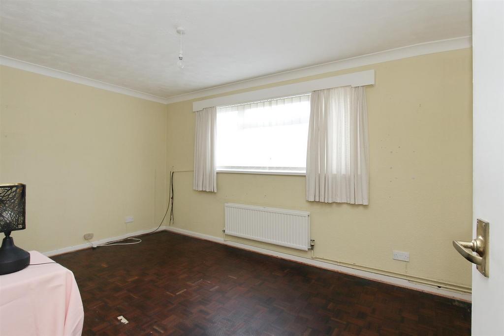 14 micheldever road PH23.JPG