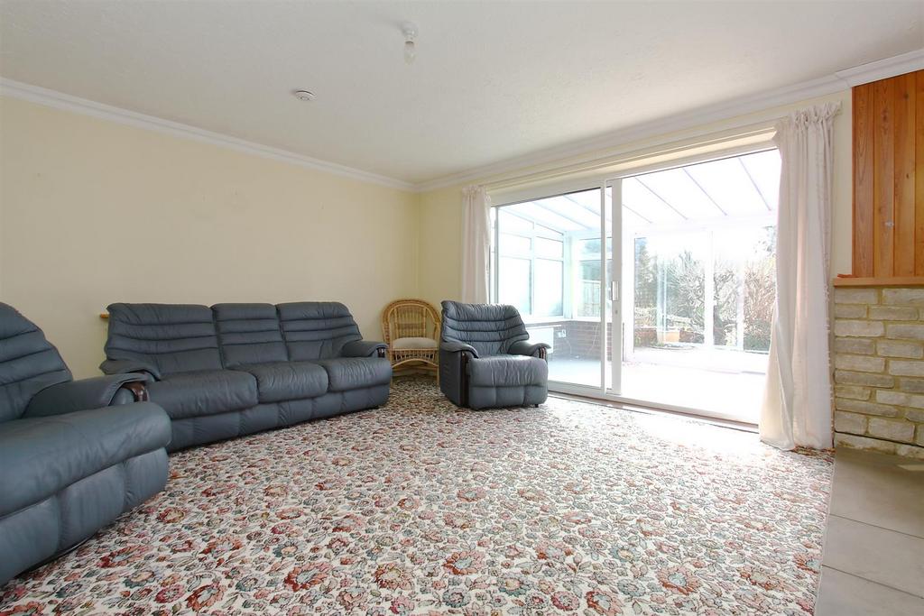 14 micheldever road PH31.JPG