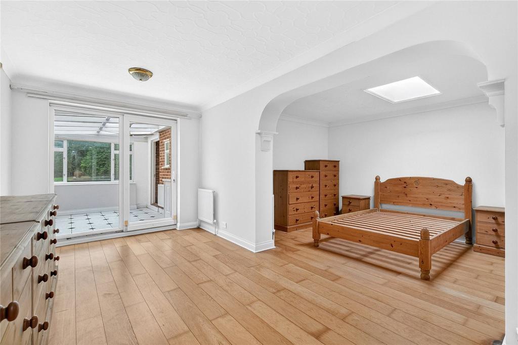 Main Bedroom